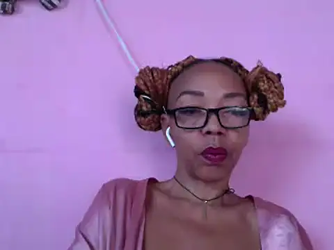 Ladyzee25 online show from 8, 4, 2026