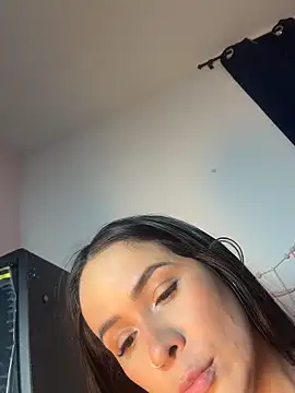 HotAlana  online show from 7, 5, 2026