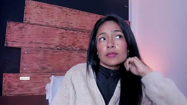 Fernanda liie  online show from 14, 7, 2026