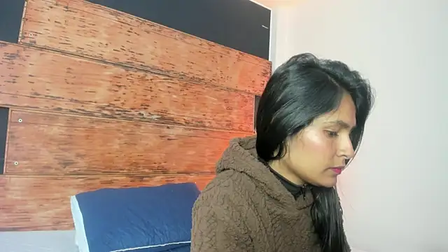 Fernanda liie  online show from 18, 7, 2026