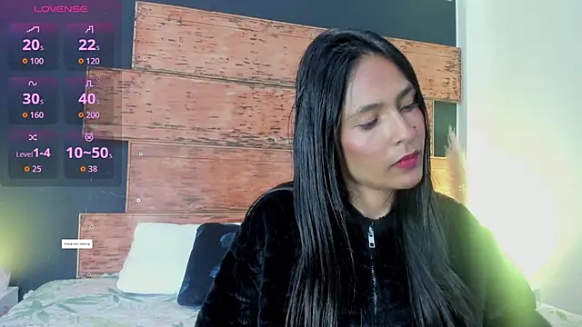 Fernanda liie  online show from 27, 7, 2026