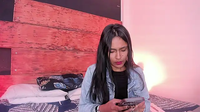 Fernanda liie  online show from 8, 8, 2026