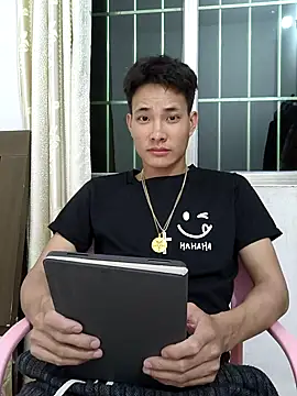 Dannyhobb online show from 1, 3, 2025