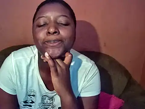 sexyhips2001 online show from 8, 3, 2025