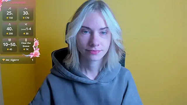 Fiona Night online show from 14, 10, 2025