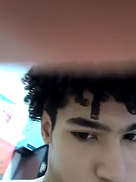 Snapshot of Thony444 chatting on 27, 2, 2025 Thony444 online show from 27, 2, 2025