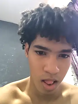 Snapshot of Thony444 chatting on 2, 3, 2025 Thony444 online show from 2, 3, 2025