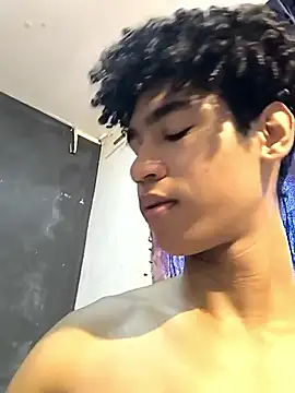 Snapshot of Thony444 chatting on 21, 3, 2025 Thony444 online show from 21, 3, 2025