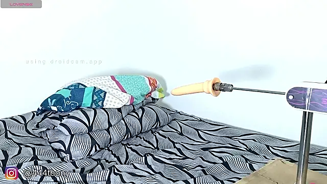 Snapshot of Thony444 chatting on 4, 3, 2026 Thony444 online show from 4, 3, 2026