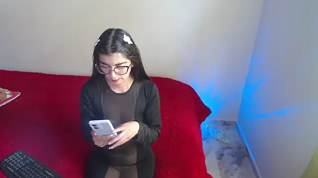 Snapshot of Saray_honey04 chatting on 22, 3, 2025 Saray honey04 online show from 22, 3, 2025