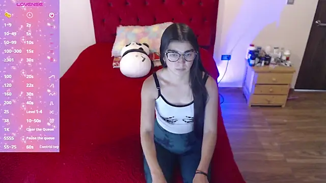 Snapshot of Saray_honey04 chatting on 22, 9, 2025 Saray honey04 online show from 22, 9, 2025