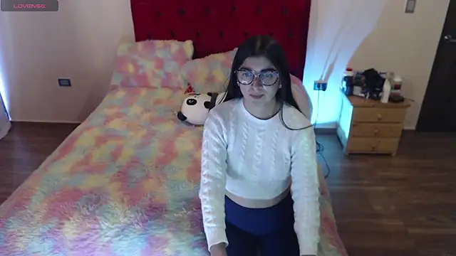 Snapshot of Saray_honey04 chatting on 29, 9, 2025 Saray honey04 online show from 29, 9, 2025