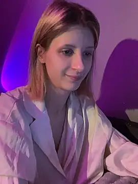 amorearte m online show from 3, 3, 2025