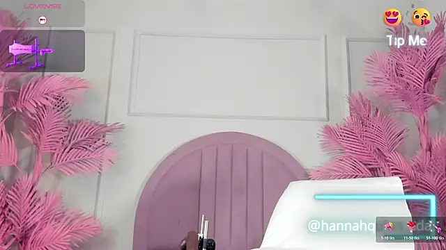 Snapshot of Hanaahquinn chatting on 5, 2, 2026 Hanaahquinn online show from 5, 2, 2026