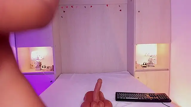 BeverlySteel online show from 6, 3, 2026