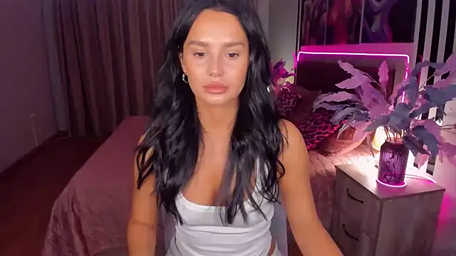 DanaSincere online show from 8, 10, 2025