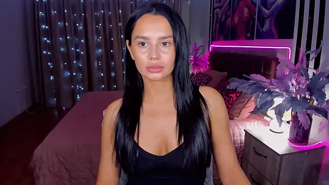 DanaSincere online show from 11, 11, 2025