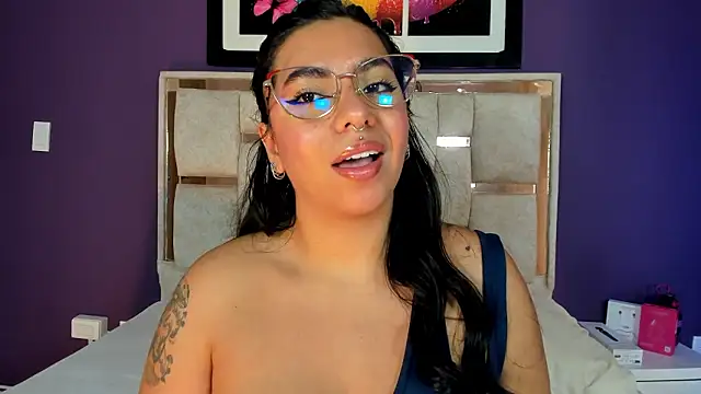 emilyy cooperr online show from 10, 2, 2026