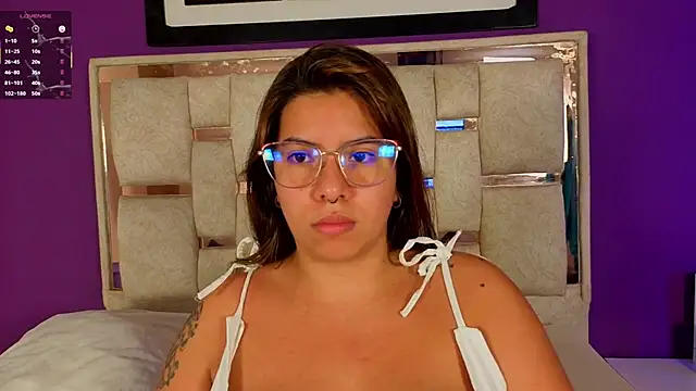 emilyy cooperr online show from 1, 5, 2026