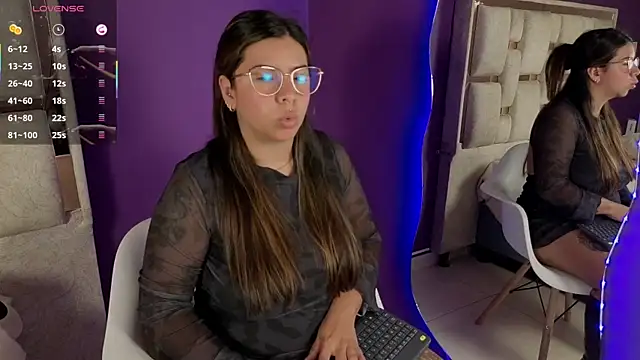 Snapshot of emilyy_cooperr chatting on 10, 6, 2026 emilyy cooperr online show from 10, 6, 2026