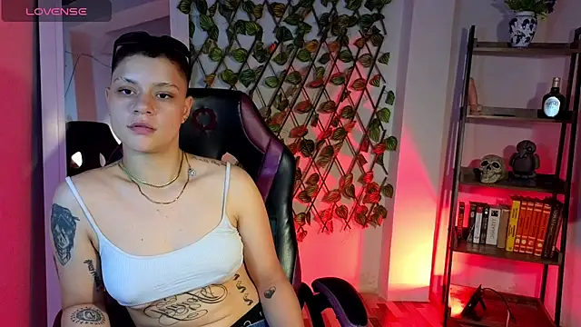 demimoore222 online show from 12, 3, 2025