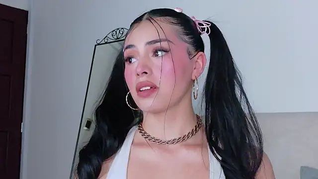 Snapshot of SaritaBratz chatting on 14, 1, 2026 SaritaBratz online show from 14, 1, 2026