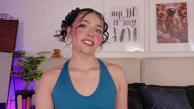 Snapshot of SaritaBratz chatting on 28, 3, 2026 SaritaBratz online show from 28, 3, 2026