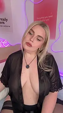 April Vancee online show from 8, 5, 2026