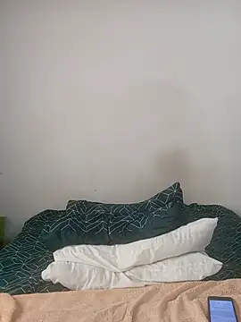 Missvixen81 online show from 6, 7, 2026