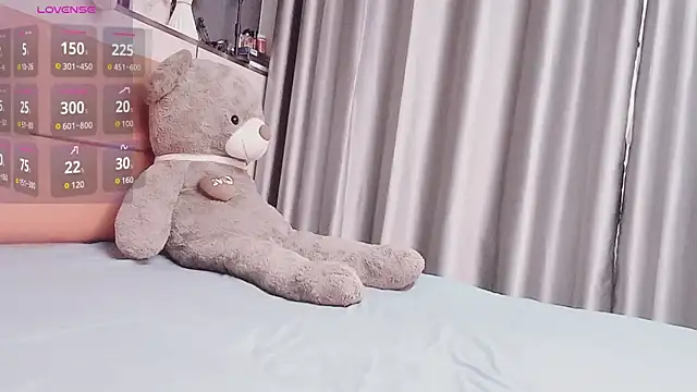 guoguo7777777 online show from 13, 9, 2025