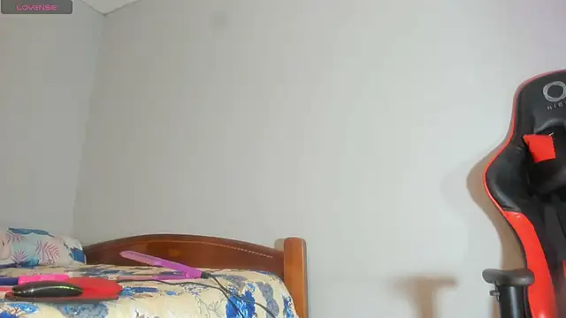 hot-nikol online show from 29, 3, 2026