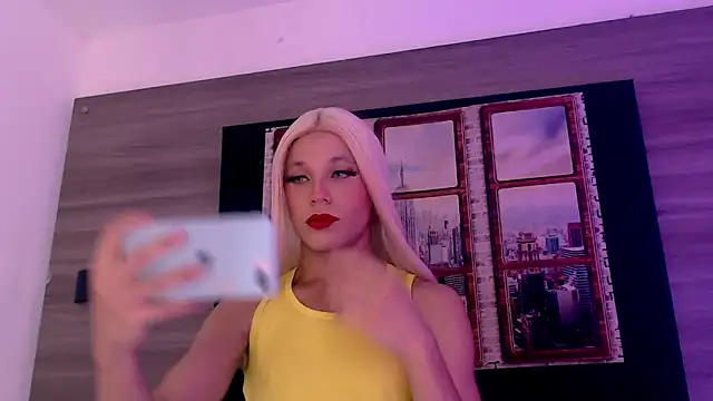 Snapshot of SashaNova chatting on 21, 11, 2025 SashaNova online show from 21, 11, 2025