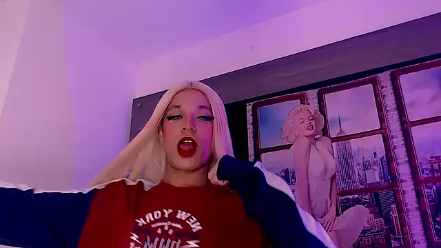 Snapshot of SashaNova chatting on 22, 11, 2025 SashaNova online show from 22, 11, 2025