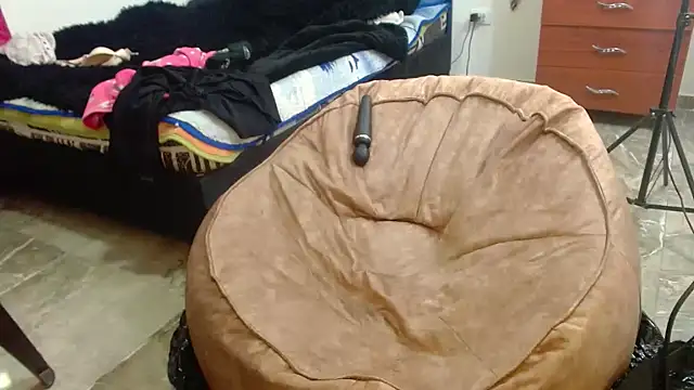 KratosAfroditacs online show from 27, 9, 2025