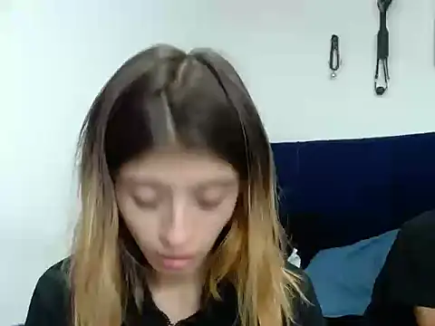 KratosAfroditacs online show from 4, 2, 2026