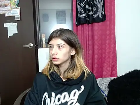 KratosAfroditacs online show from 5, 2, 2026