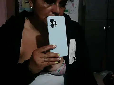 BiancaSteel online show from 2, 7, 2026