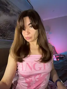 Mary Kiitty online show from 6, 5, 2026