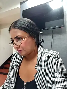 Ariana Rodriguez online show from 17, 3, 2025