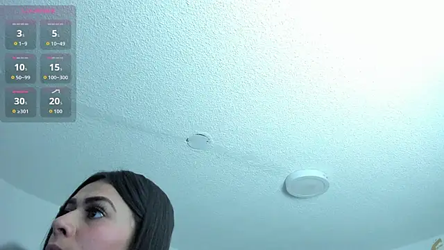 Snapshot of Cristal_Velle chatting on 17, 6, 2026 Cristal Velle online show from 17, 6, 2026
