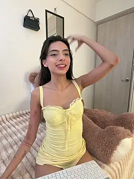 ZaraLuuv online show from 13, 3, 2026