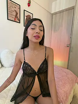 ZaraLuuv online show from 14, 7, 2026