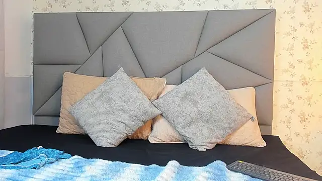 Liz ortega30 online show from 23, 10, 2025