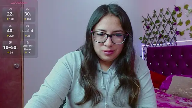 Anny  cute online show from 8, 3, 2025