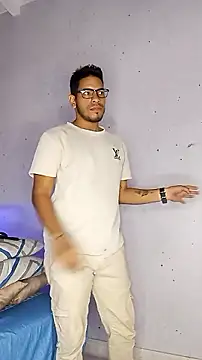 Snapshot of ETHAN_DRAVEN chatting on 8, 10, 2025 ETHAN DRAVEN online show from 8, 10, 2025