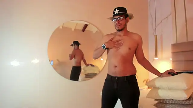 Snapshot of ETHAN_DRAVEN chatting on 9, 10, 2025 ETHAN DRAVEN online show from 9, 10, 2025