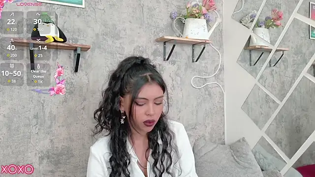 Devil AliceXo online show from 4, 5, 2026