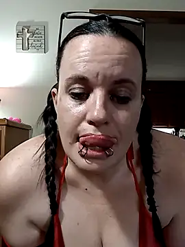 Snapshot of cattlegurl chatting on 4, 3, 2025 cattlegurl online show from 4, 3, 2025