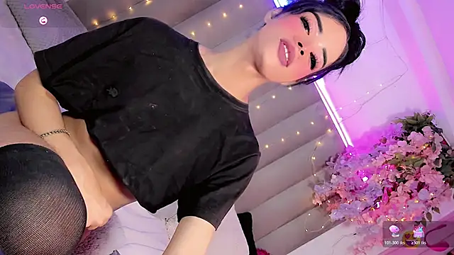 Nina Keyli online show from 4, 7, 2026