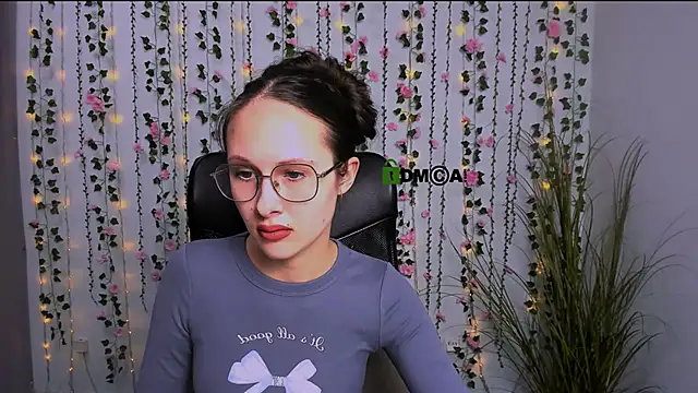 mona cloud online show from 21, 3, 2025